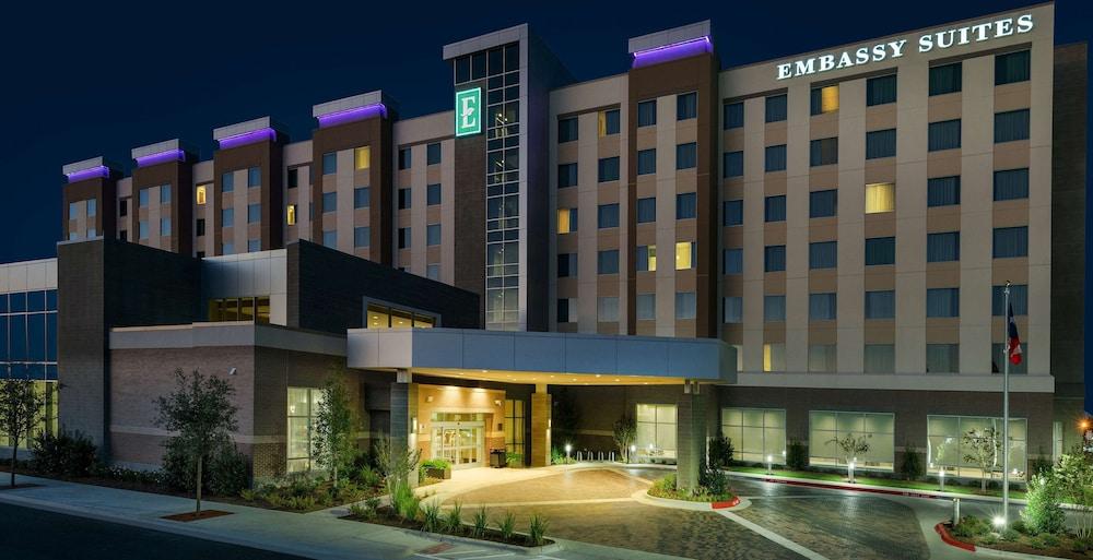 Embassy Suites By Hilton College Station Exterior foto
